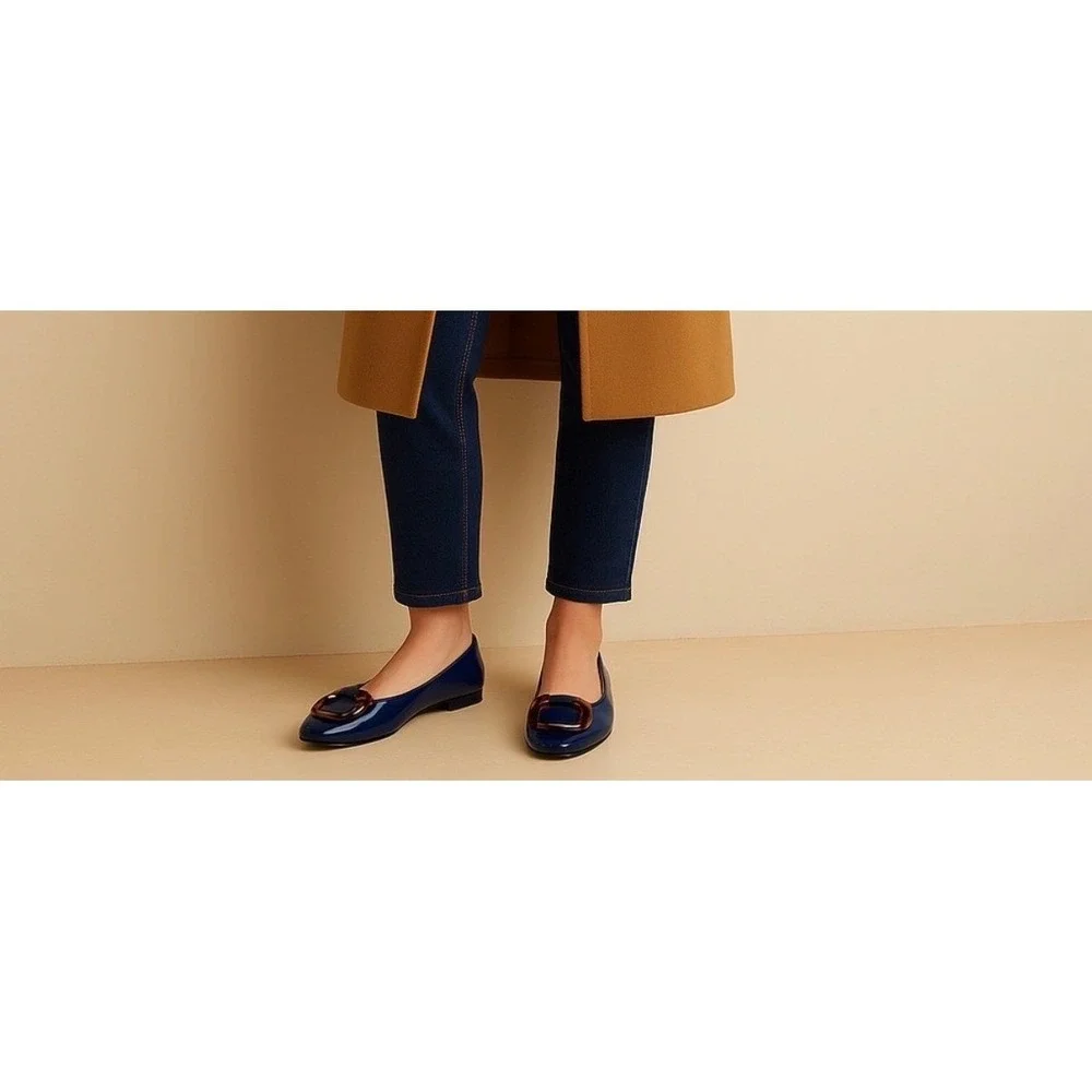 Stuart‎ Weitzman Navy Blue Patent Leather Tortoise Buckle Flats Shoes 6 M Spain